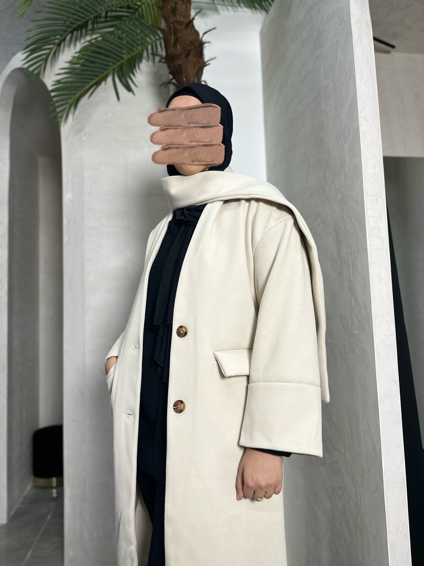 MANTEAU AVEC ÉCHARPE BEIGE